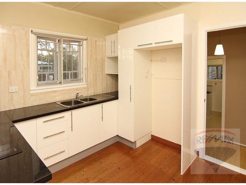 26 Darnley Street, Rocklea QLD 4106