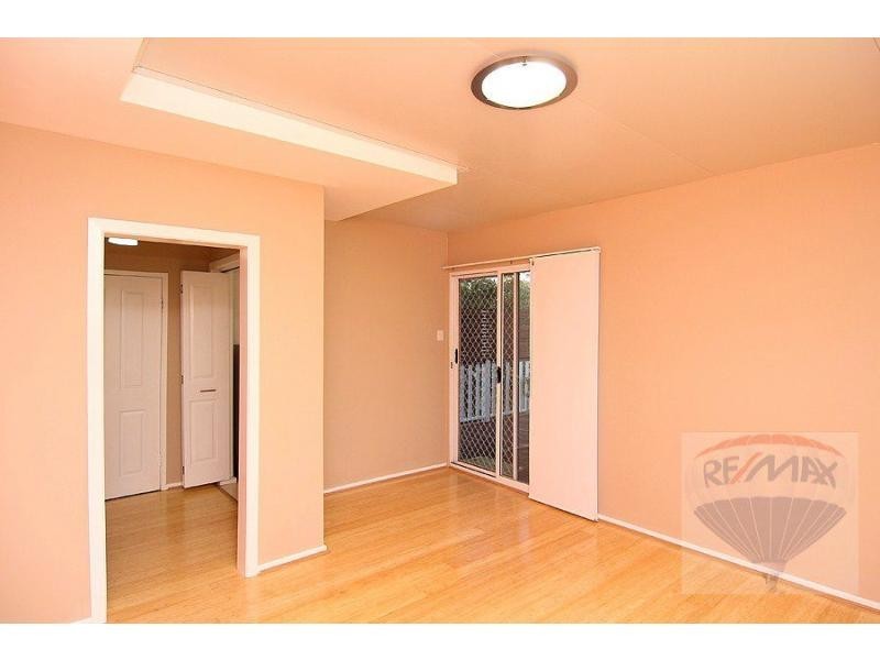 26 Darnley Street, Rocklea QLD 4106