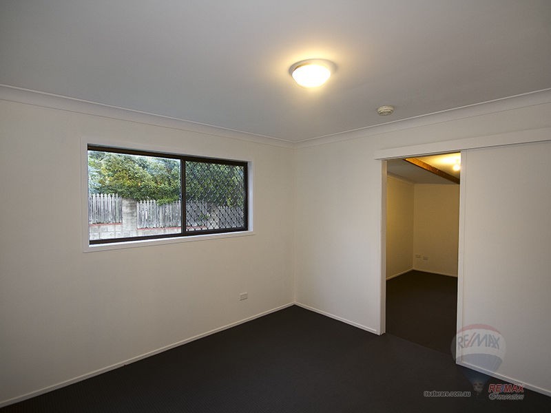 4 Molesworth Street, Seventeen Mile Rocks QLD 4073