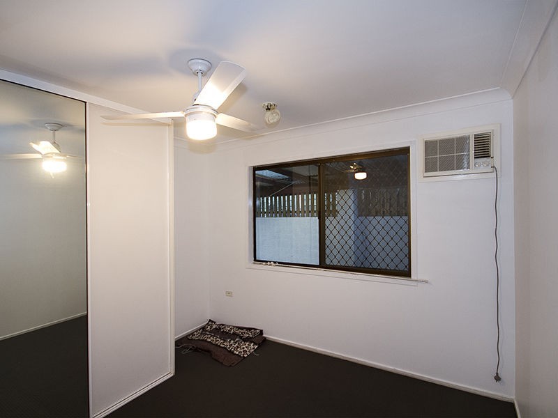 4 Molesworth Street, Seventeen Mile Rocks QLD 4073