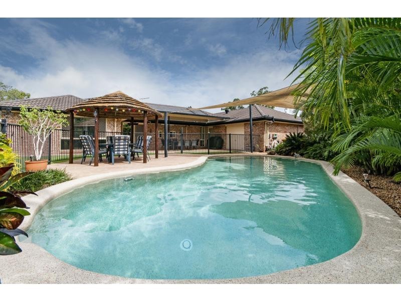 32 Hampstead Street, Forest Lake QLD 4078