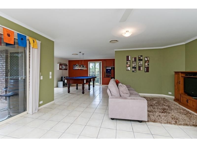 32 Hampstead Street, Forest Lake QLD 4078