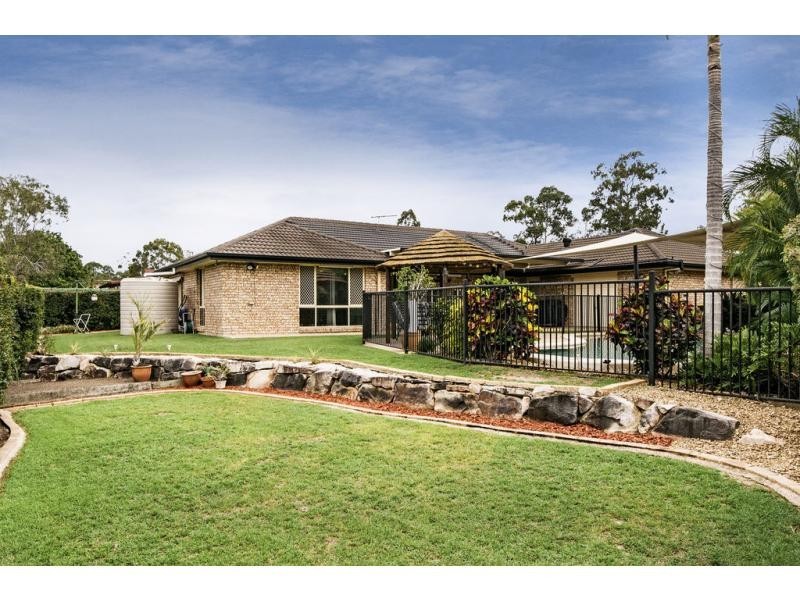 32 Hampstead Street, Forest Lake QLD 4078