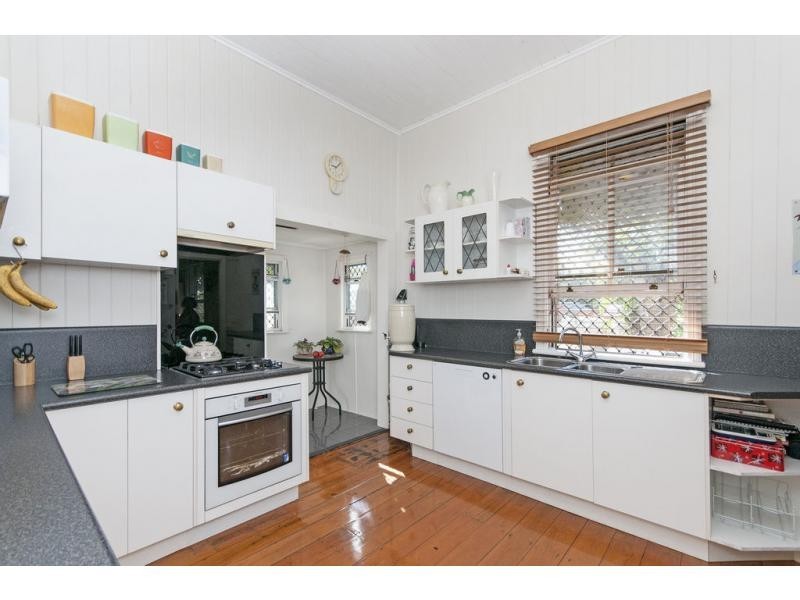31 Currey Street, Brassall QLD 4305