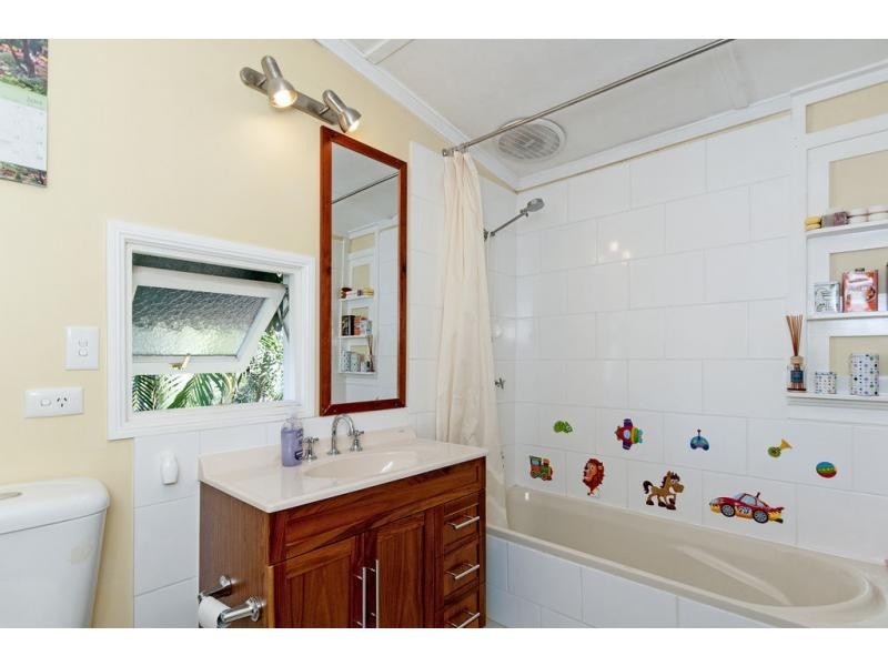 31 Currey Street, Brassall QLD 4305