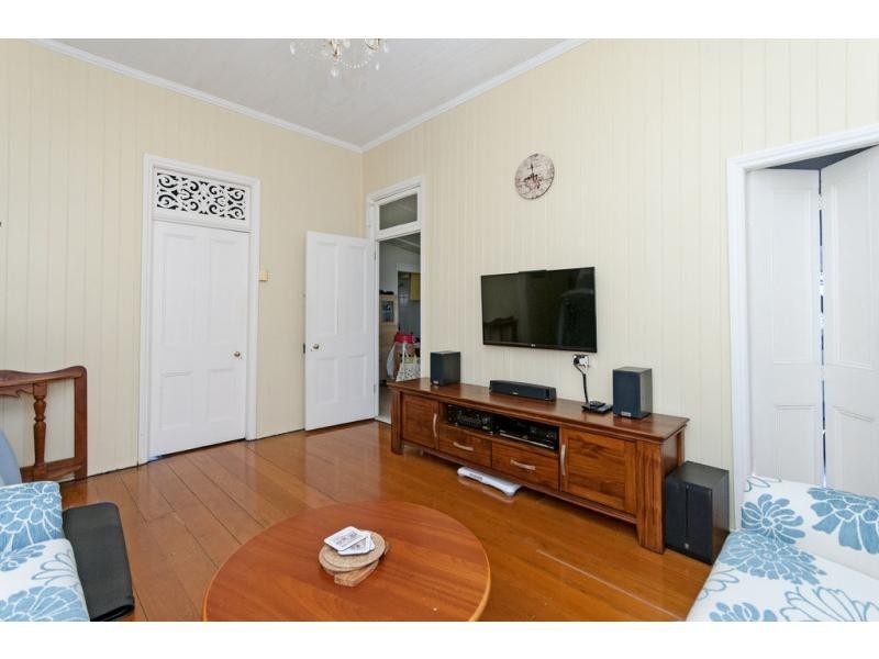 31 Currey Street, Brassall QLD 4305