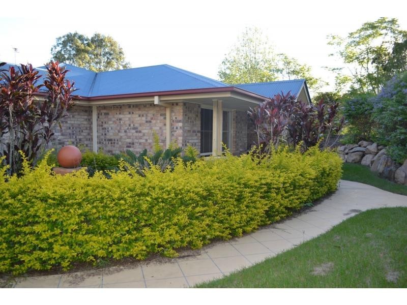 19 Balmoral Grove, Karalee QLD 4306