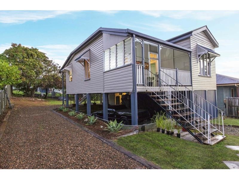 2 Telegraph Street, North Ipswich QLD 4305