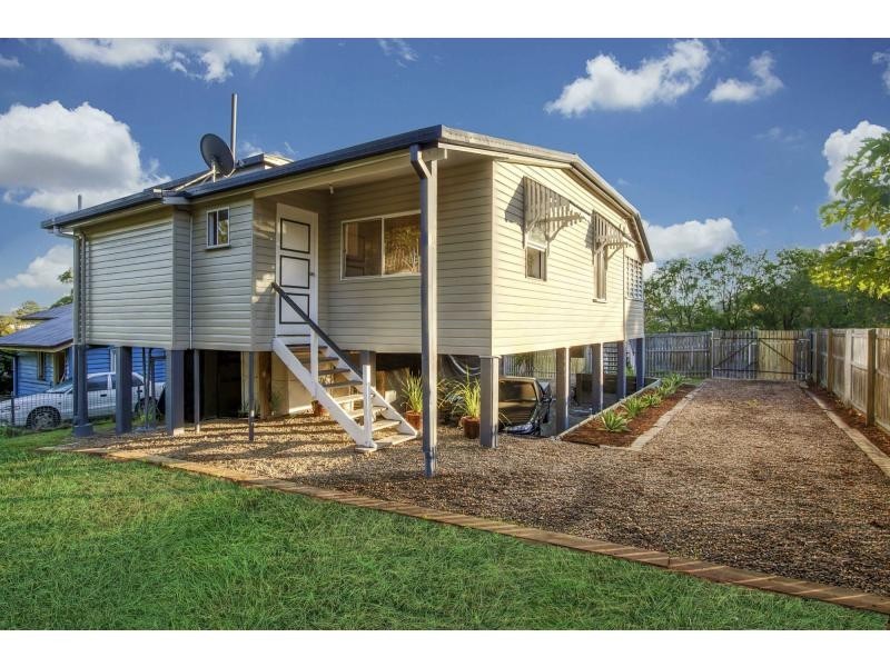 2 Telegraph Street, North Ipswich QLD 4305