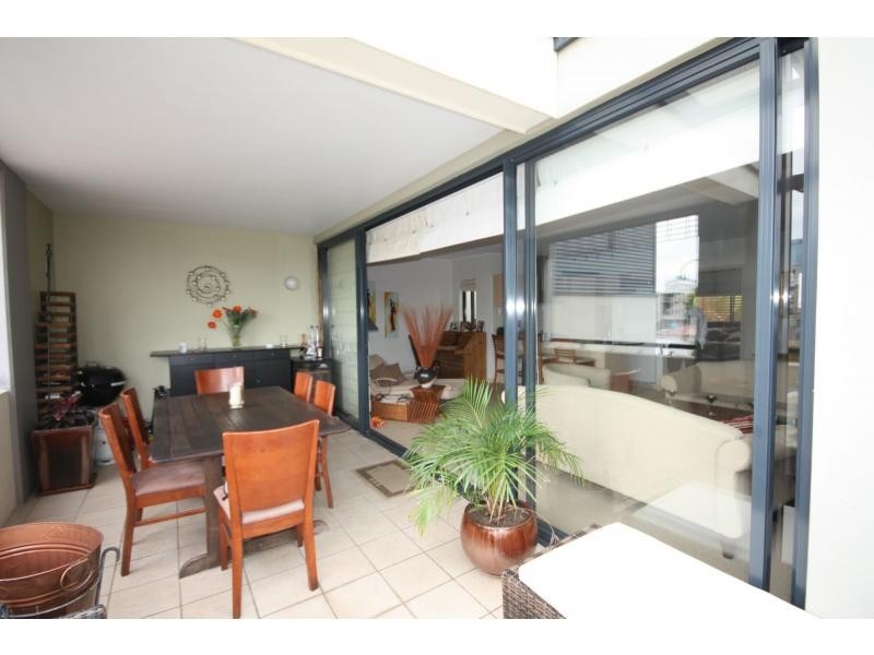 93/9 Sylvan Road, Toowong QLD 4066