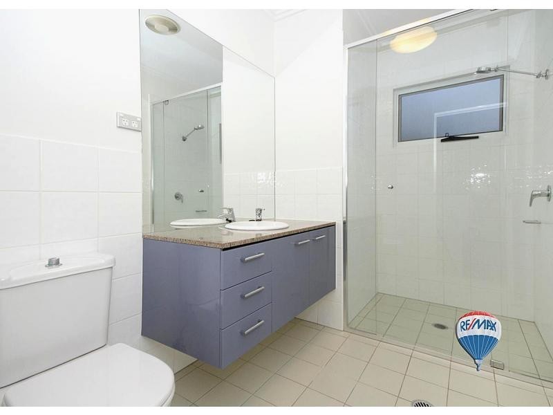 8/28 Amazons Place , Centenary Quays, Jindalee QLD 4074