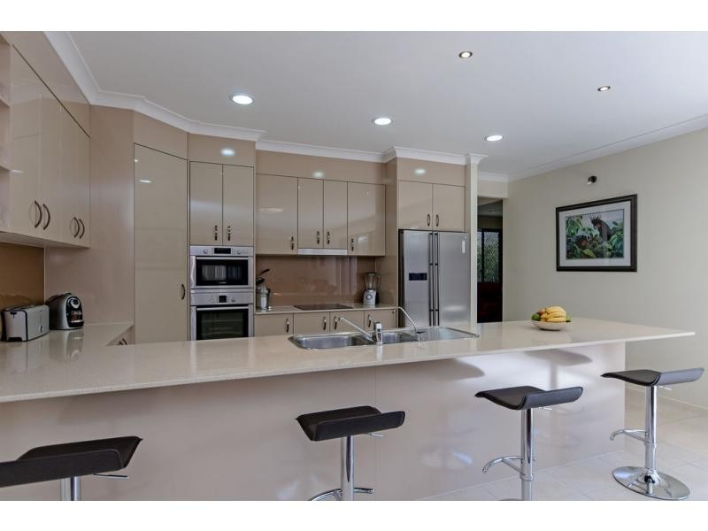 122 Beaufort Crescent, Moggill QLD 4070