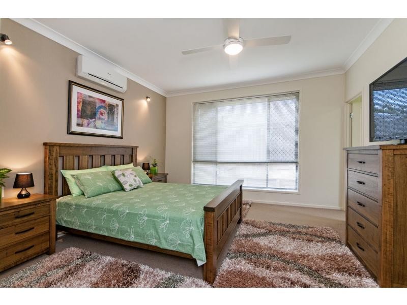 122 Beaufort Crescent, Moggill QLD 4070