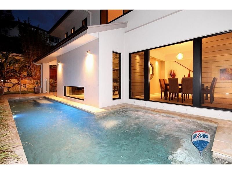 5 La Belle Court, Westlake QLD 4074
