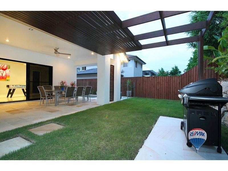 5 La Belle Court, Westlake QLD 4074