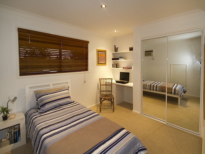 Mount Ommaney QLD 4074