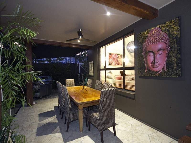 Mount Ommaney QLD 4074