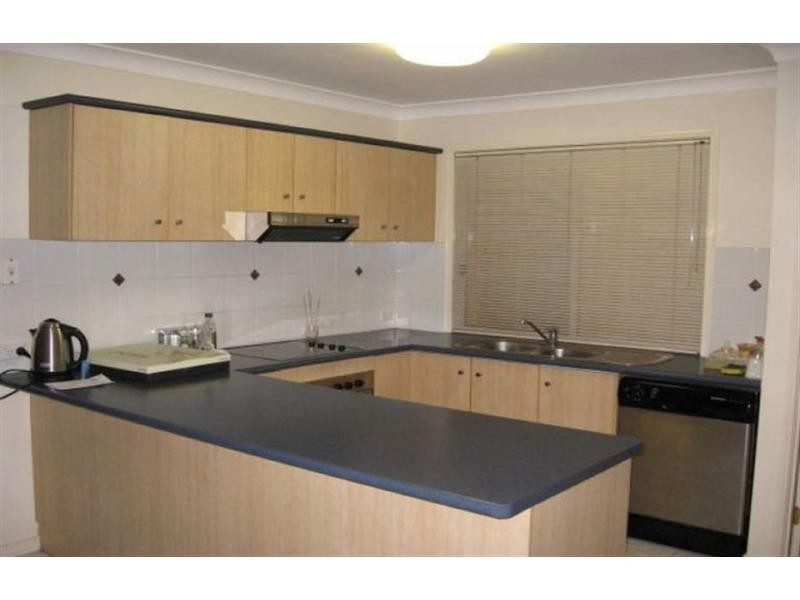 9 Olympic Place, Sinnamon Park QLD 4073