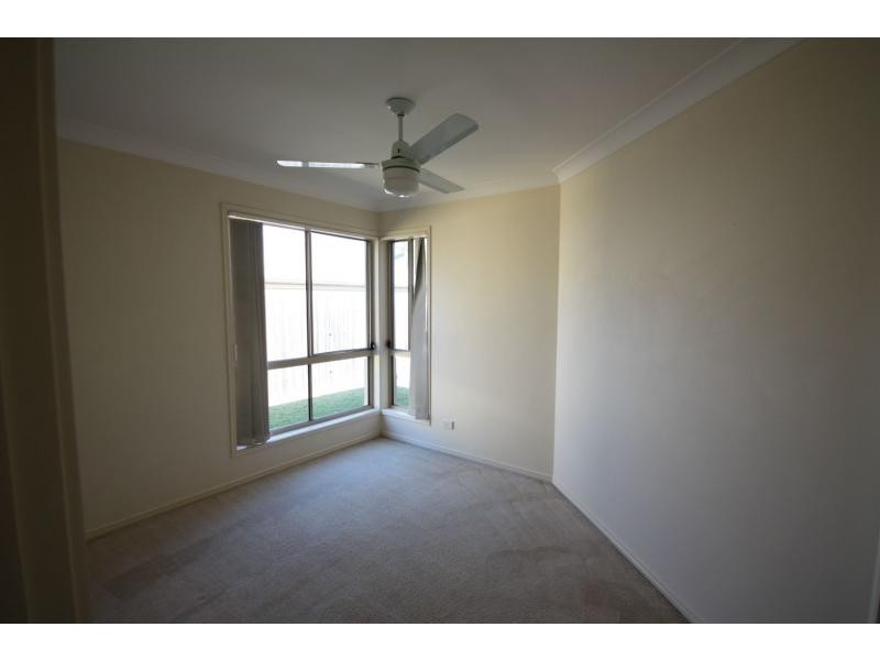 9 Olympic Place, Sinnamon Park QLD 4073