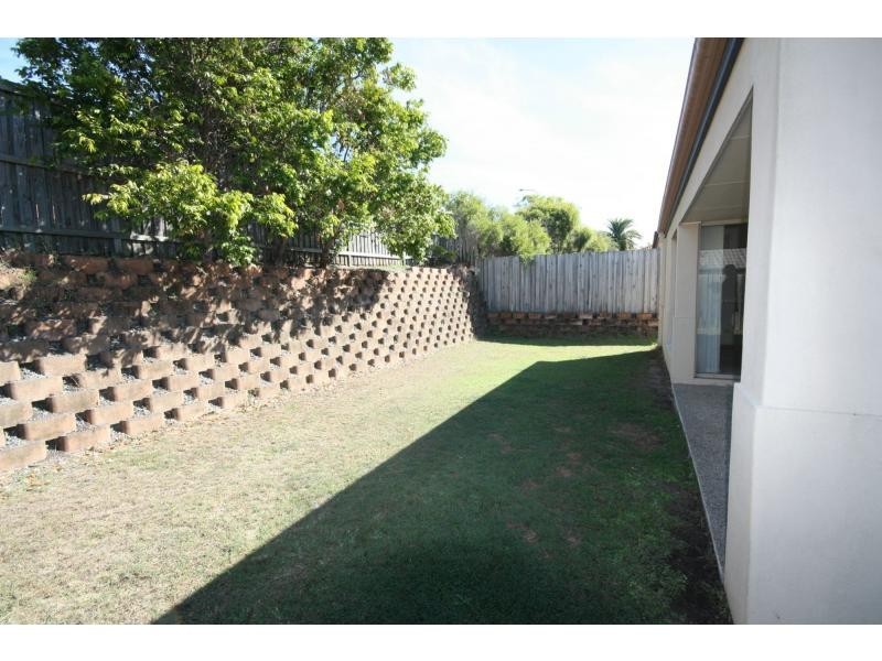 9 Olympic Place, Sinnamon Park QLD 4073