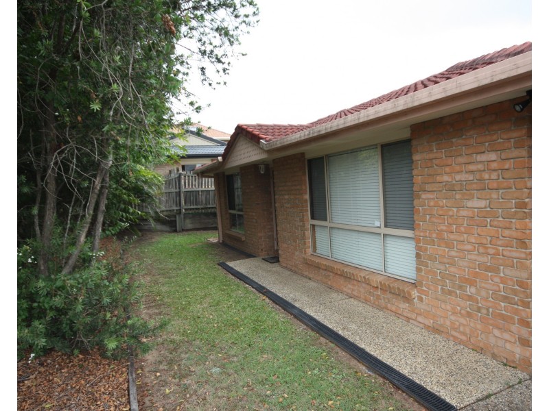 11 Tomkins Road, Riverhills QLD 4074