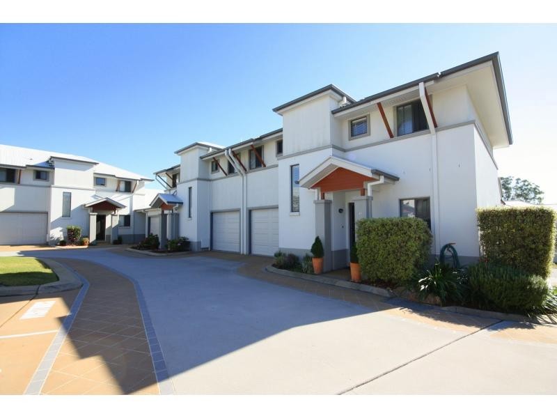 Mount Ommaney QLD 4074