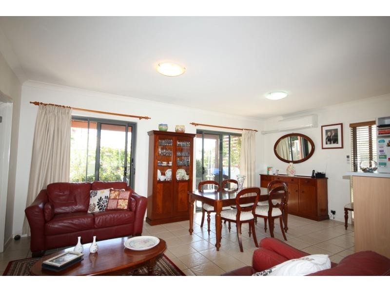 Mount Ommaney QLD 4074