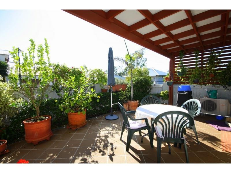 Mount Ommaney QLD 4074