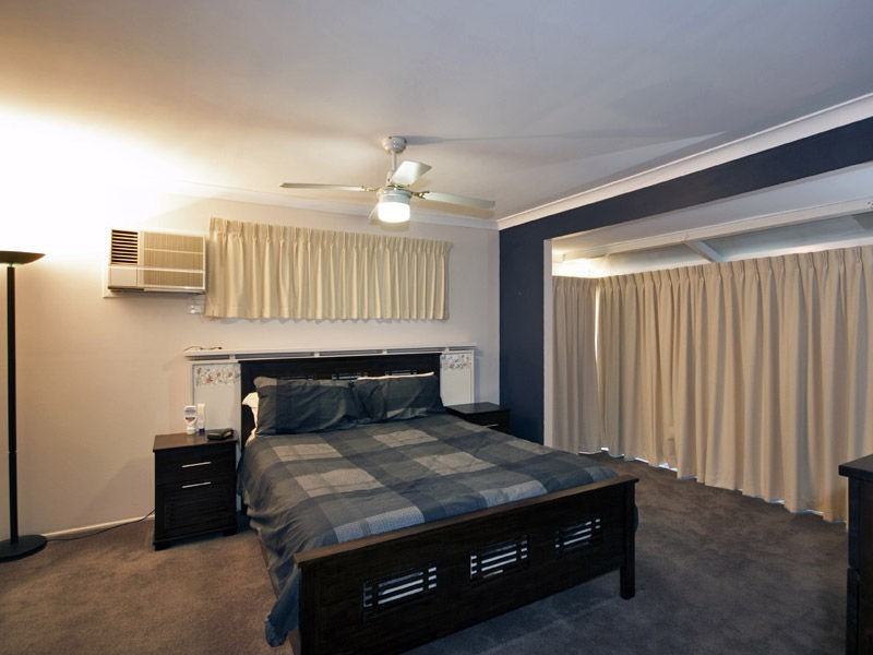 12 Kalbarri Street, Riverhills QLD 4074