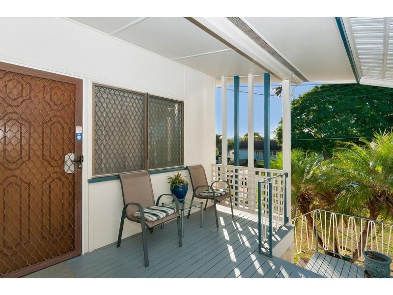 33 Lawson Street, Oxley QLD 4075