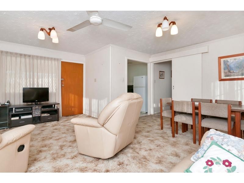 33 Lawson Street, Oxley QLD 4075