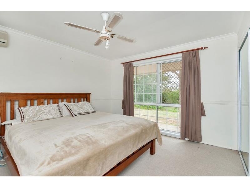 6-8 Bass Street, Barellan Point QLD 4306