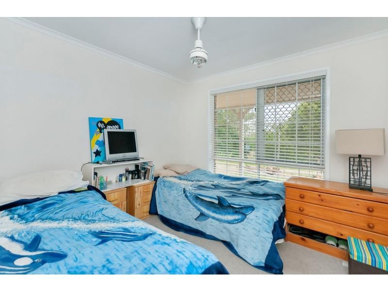 6-8 Bass Street, Barellan Point QLD 4306