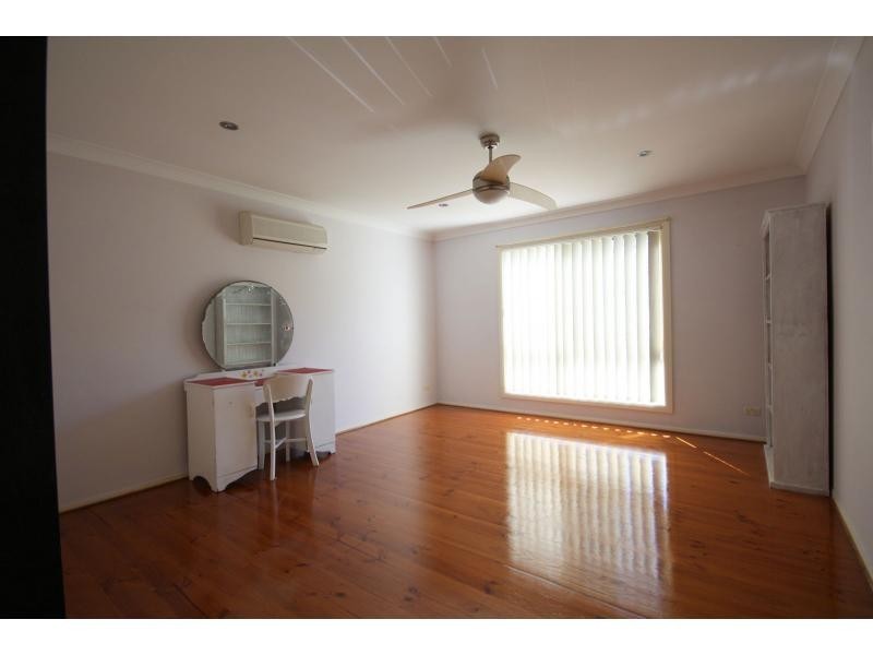 30 Balaton Street, Westlake QLD 4074