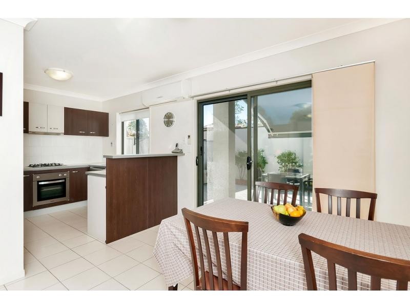 3/35 Central Avenue, Mount Ommaney QLD 4074