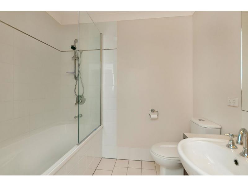 3/35 Central Avenue, Mount Ommaney QLD 4074