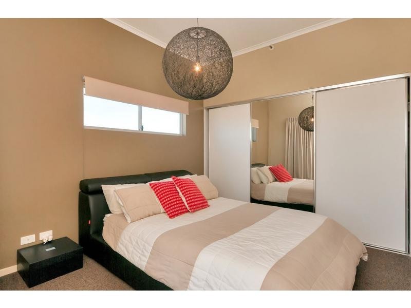 Unit 1307/11 Ellenborough Street, Woodend QLD 4305