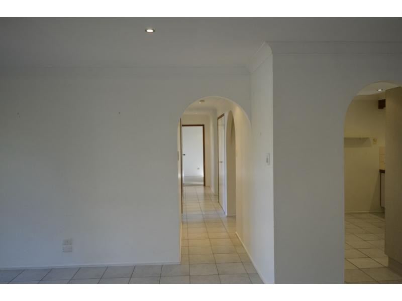 40 Paluna Street, Riverhills QLD 4074