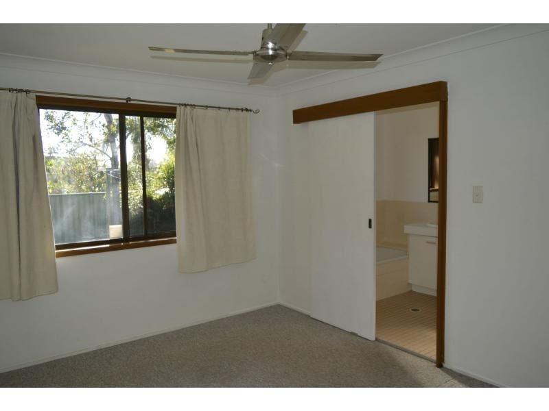 40 Paluna Street, Riverhills QLD 4074