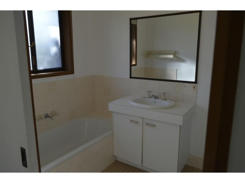 40 Paluna Street, Riverhills QLD 4074