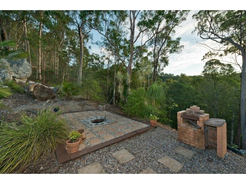 876 Upper Brookfield Road, Upper Brookfield QLD 4069
