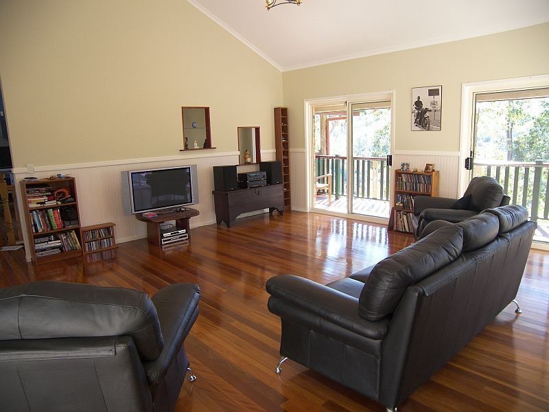 876 Upper Brookfield Road, Upper Brookfield QLD 4069