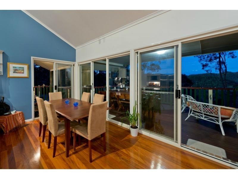 876 Upper Brookfield Road, Upper Brookfield QLD 4069