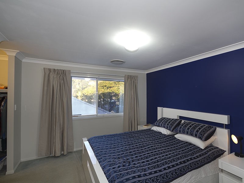 Seventeen Mile Rocks QLD 4073