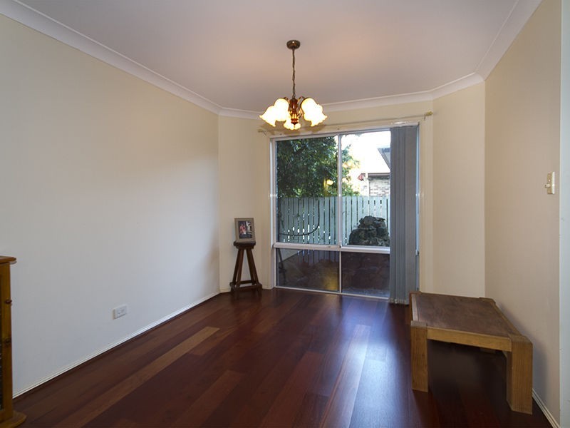 Seventeen Mile Rocks QLD 4073