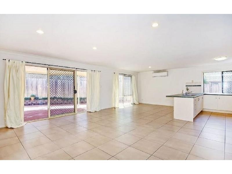 10 Kirribilli Crescent, Forest Lake QLD 4078