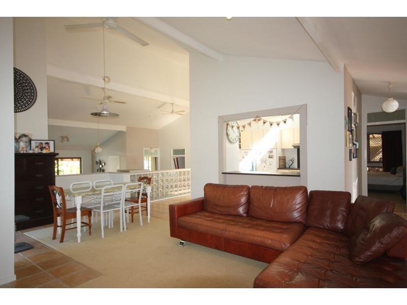 20 Buffalo Street, Riverhills QLD 4074