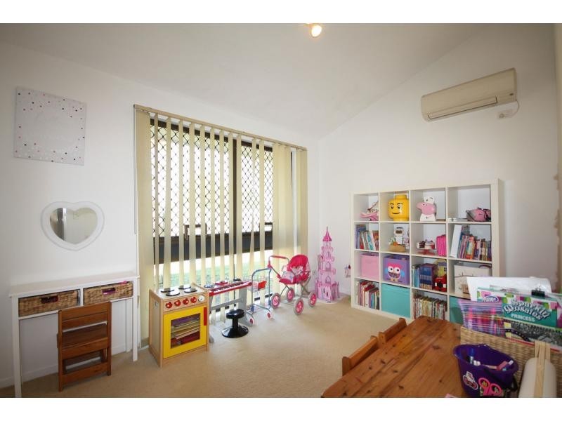 20 Buffalo Street, Riverhills QLD 4074