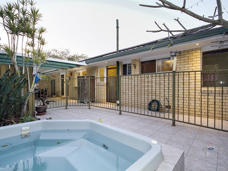 359 Horizon Drive, Riverhills QLD 4074