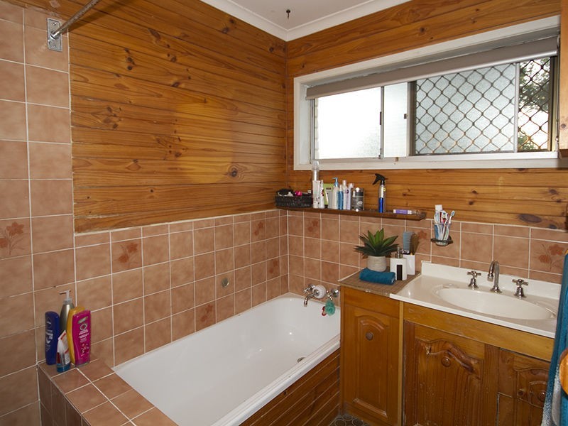 359 Horizon Drive, Riverhills QLD 4074